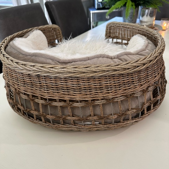 Wicker Dog Bed with Cream Cushion - Picture 3 of 11